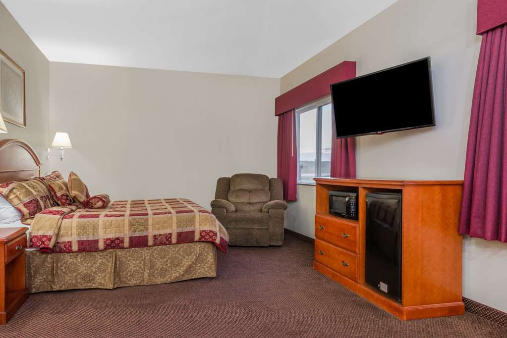 Hotel Super 8 By Wyndham Salina Pokój zdjęcie