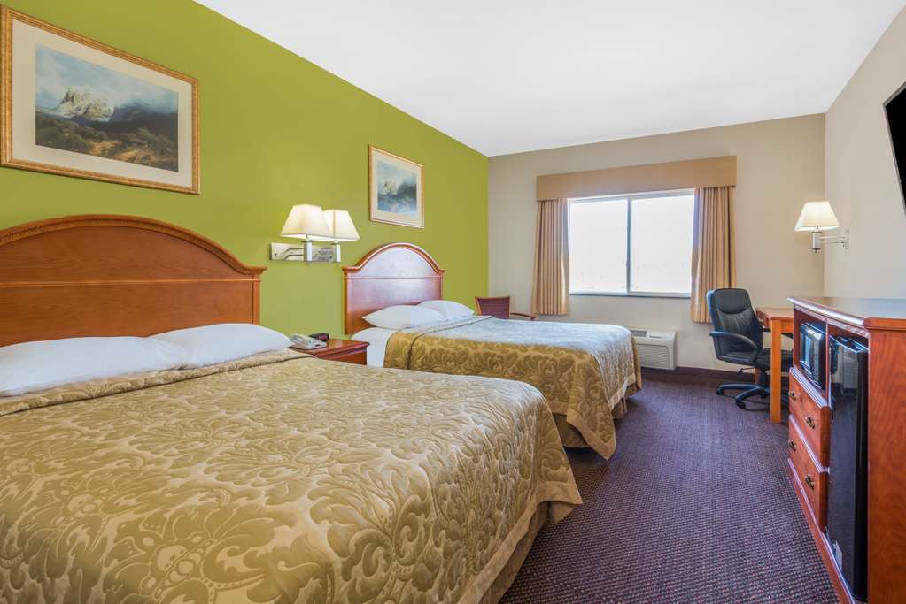 Hotel Super 8 By Wyndham Salina Pokój zdjęcie
